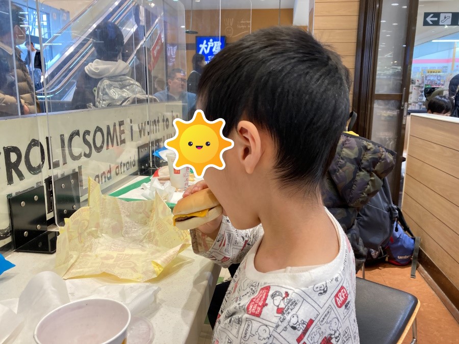 イオン市川妙典店のマクドナルドでハッピーセットランチ！