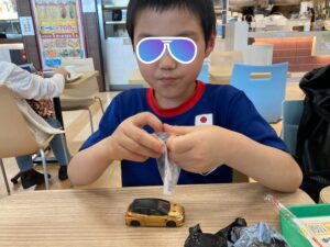 イオン東雲にあるマクドナルドでトミカおもちゃをGET！