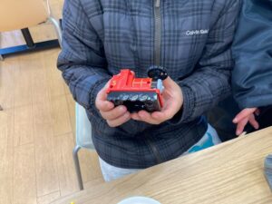 イオン東雲のフードコートでマクドナルドのおもちゃをGET!