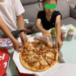 【ドミノピザ】水曜・土曜限定の半額キャンペーンでピザパーティーを実施!