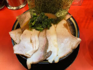 門前仲町にある大輝家直系 大金家で長男が横浜家系ラーメンを初体験!