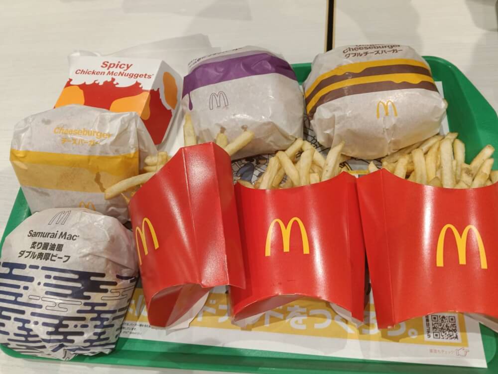 【アリオ葛西】家族でマクドナルド！三兄弟と楽しいランチタイム