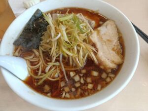 ぐうらーめん成東店で竹岡式ラーメンランチ！子供達も大満足の秘訣とは？