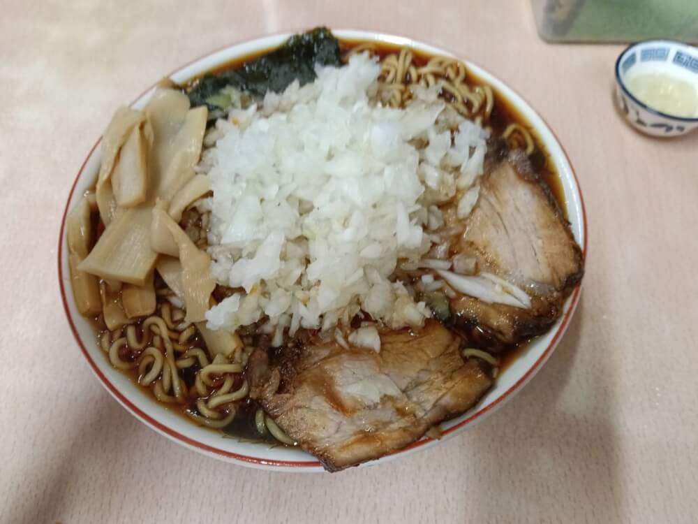 千葉の伝説!元祖・竹岡式ラーメンの梅乃家で大満足ランチを満喫!