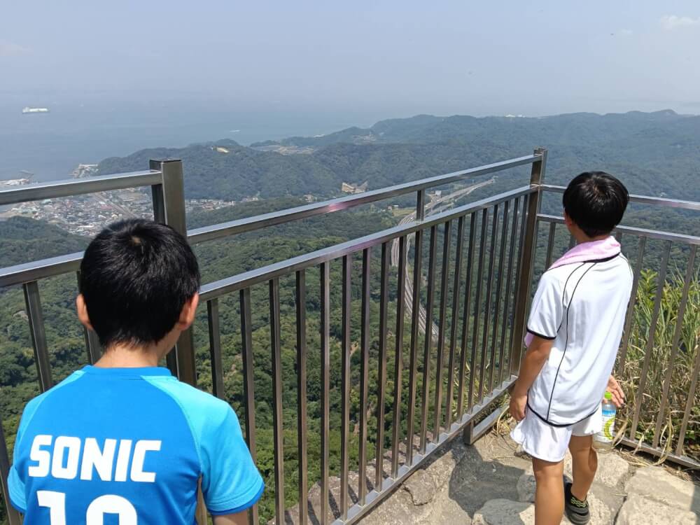 【千葉県の秘境】鋸山の地獄のぞきと絶景、磨崖大仏巡りを楽しむ一日レジャー体験