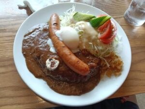 清里「ROCK」の激うまビーフカレー！家族で大満足ランチ体験記