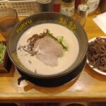 替玉無料が有名な「博多風龍新橋店」！三男と大満足とんこつラーメン体験！