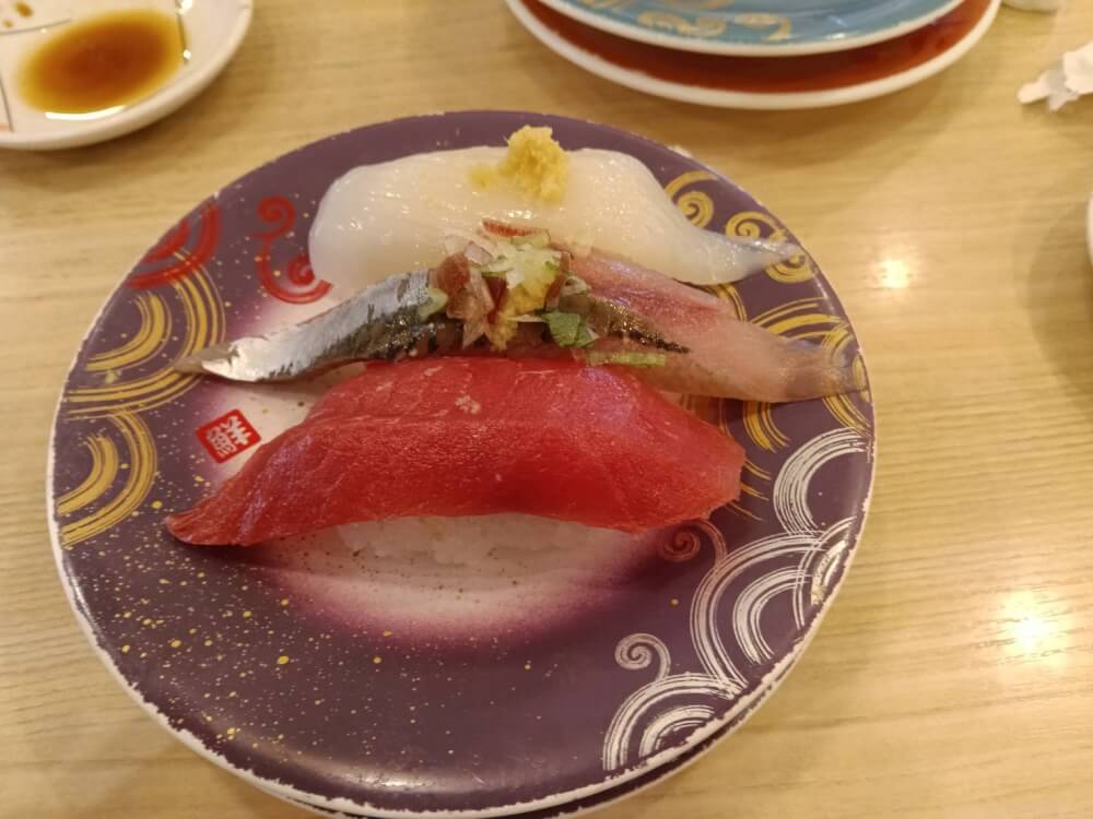 北海道北見市発祥の回転寿司「トリトン本店」で新鮮なお寿司を堪能しました!